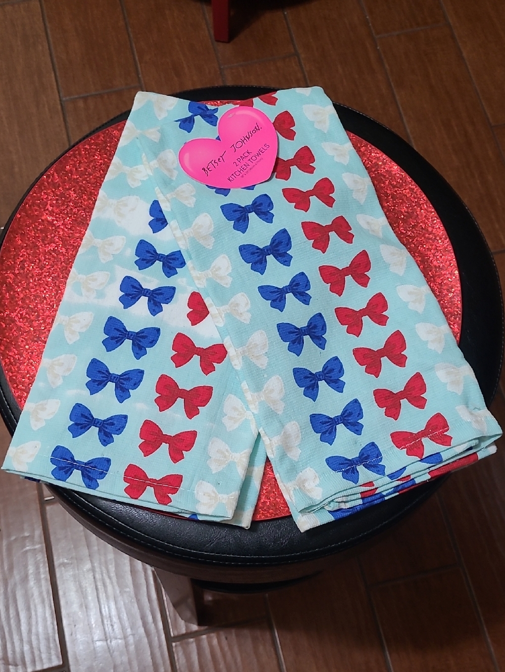 Betsey Johnson Bow Kitchen Towels